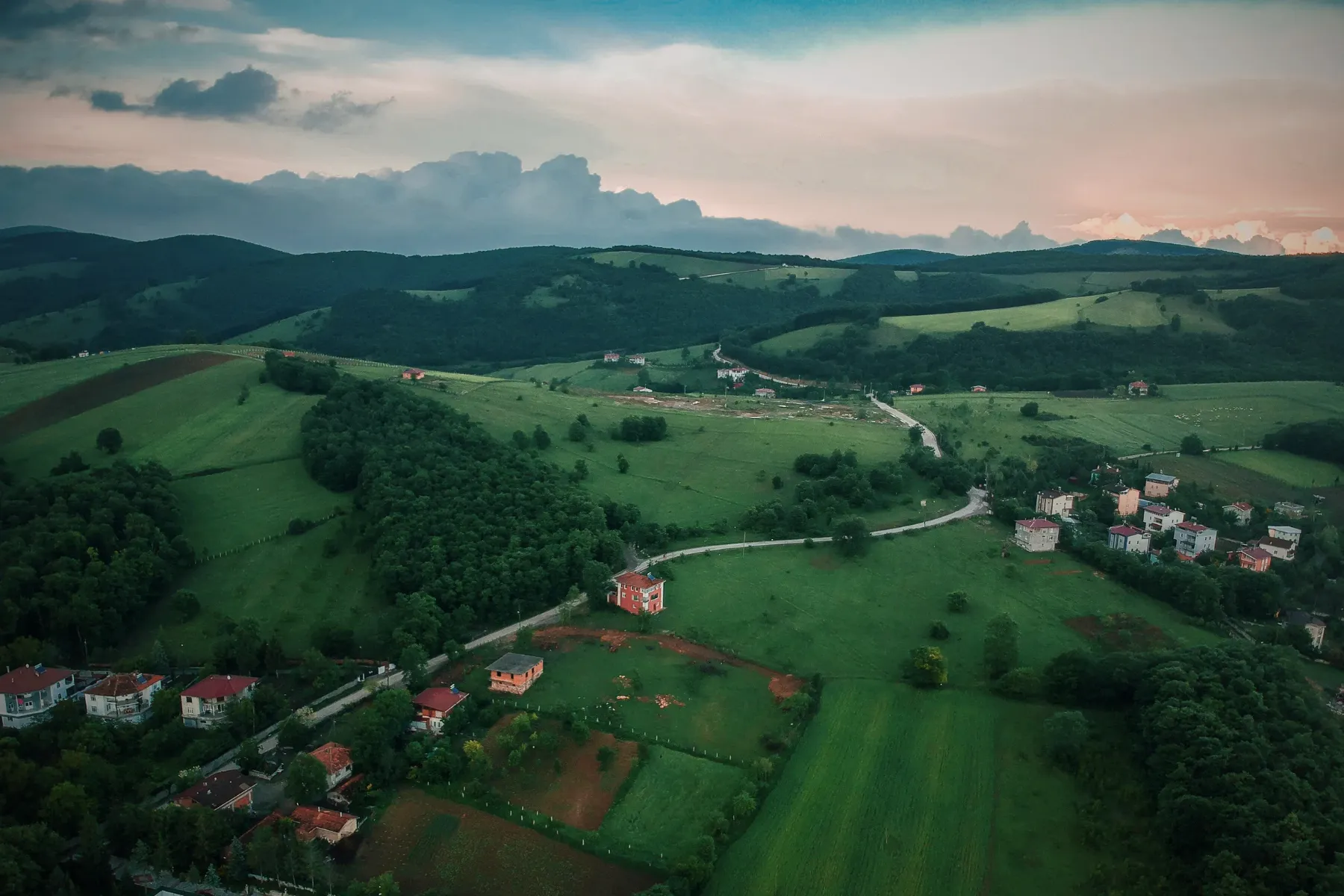 1,4 Juta H Kawasan Hijau Beralih Fungsi, KDM Sebut Jawa Barat jadi Market Bencana