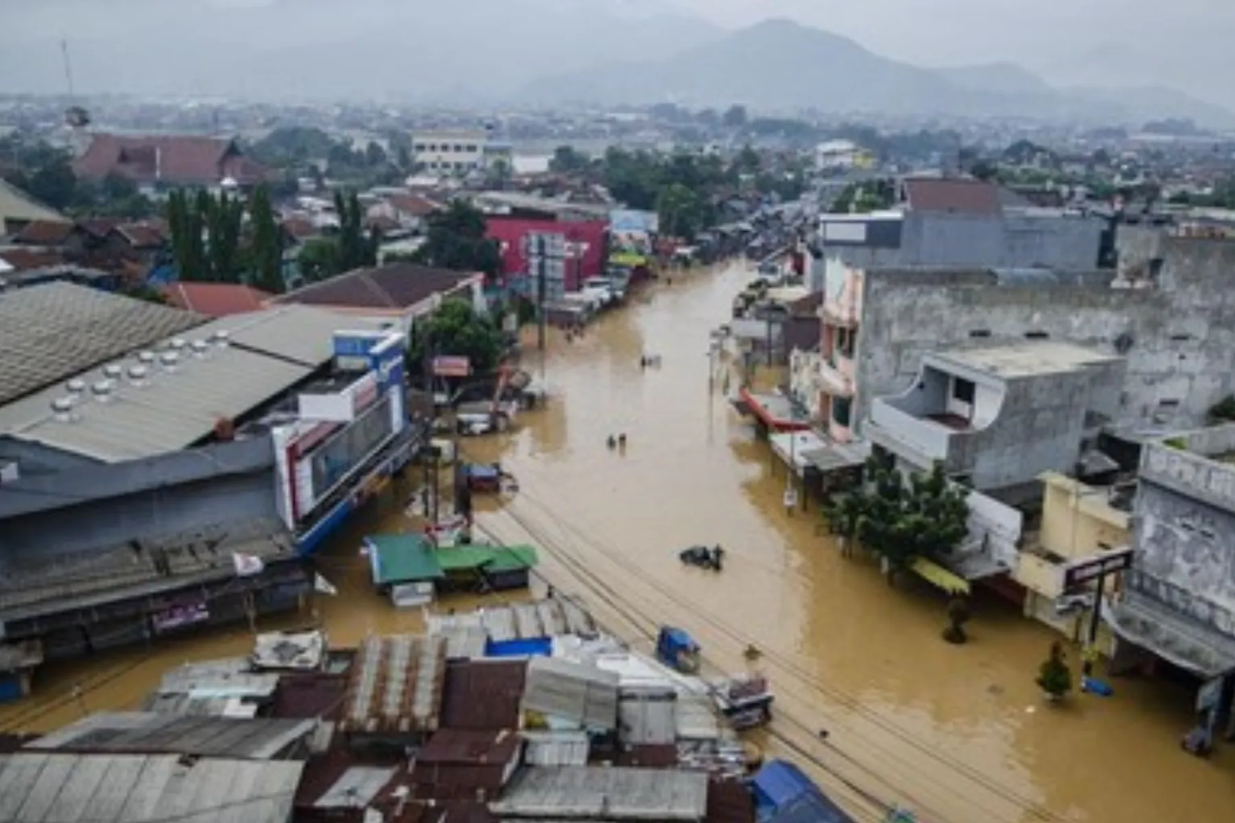 KDM Dorong Kementerian PU Tetapkan Batas Sempadan Sungai