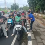 SMSI Tangsel Bagikan 100 Paket Takjil di Depan Balaikota, Warga Apresiasi Aksi Berbagi Ramadan