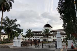 Halaman Gedung Sate Diperluas, Lapangan Gasibu Jadi Satu Kawasan