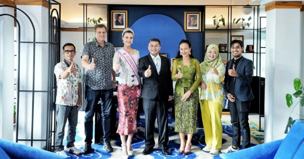 Wagub Erwan Dukung Sophia Albeck Kenalkan Pariwisata Jabar ke Dunia