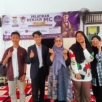 Tingkatkan Percaya Diri, PKK RW 16 Komplek Garuda Adakan Pelatihan MC