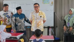 Foto: Wakil Wali Kota Tangerang Selatan Pilar Saga Ichsan saat berkunjung ke SD Negeri Babakan 01, Kecamatan Setu, Kamis (4/6/2026).