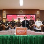 Kejari Tangsel Setor Rp14,2 Miliar Uang Rampasan Negara dari Kasus Pinjol Ilegal