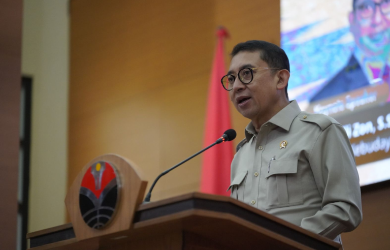 foto menteri kebudayaan ri fadli zon