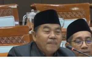 Foto Ketua Dewan Pimpinan Wilayah Forum Komunikasi Kelompok Bimbingan Ibadah Haji dan Umrah (FK KBIHU) Jawa Barat, Syatori,