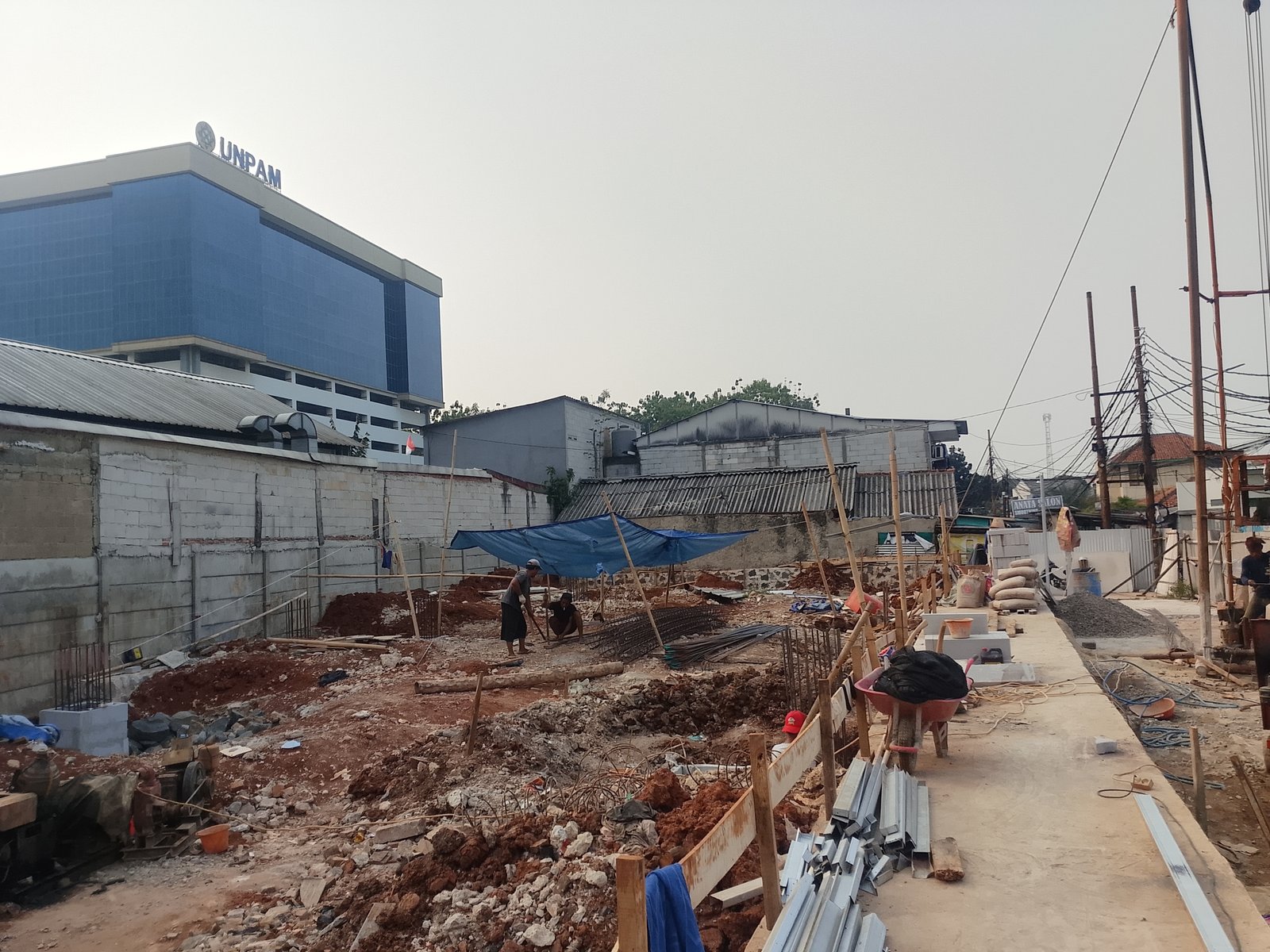 Berdiri di Kawasan Ramai Dekat Unpam, Status PBG Bangunan Kafe Masih Diklarifikasi