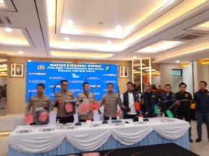 Polres Tangsel Ungkap Dua Kasus Tawuran dan Kepemilikan Sajam, Sembilan Orang Diamankan