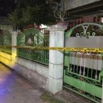 Polisi olah TKP rumah Dwi Bagus, pelaku mutilasi istri siri dan anak tiri di Gang Tentrem, Jalan Doho, Kelurahan Winongo, Kecamatan Manguharjo, Madiun, Senin (26/10/2026). Foto: Dok. Istimewa